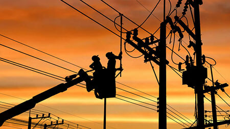 two laborers working on power lines, electrocution accidents