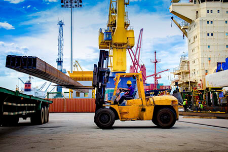 forklift at a construction site, forklift accidents