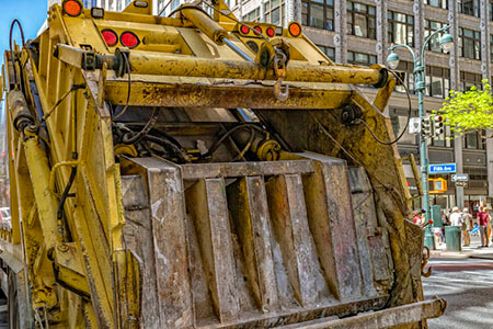 Garbage truck in Manhattan, Garbage truck accident representation