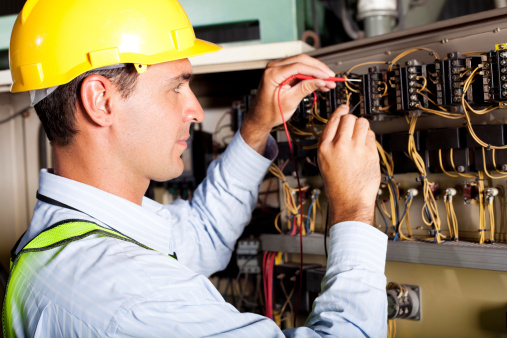 construction electrician.jpg